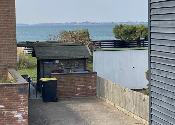 Strandhuus Westerbergen フェーマルン